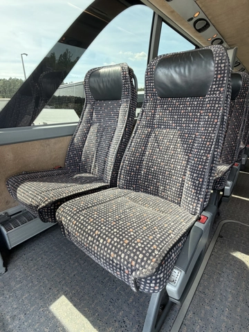 Picture of 2009 Daimler S417TC Coach Coach Bus