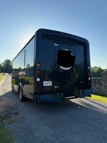 Picture of 2015 Ford E450 22P Party Bus
