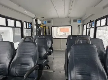 2019 FORD E350 ADA