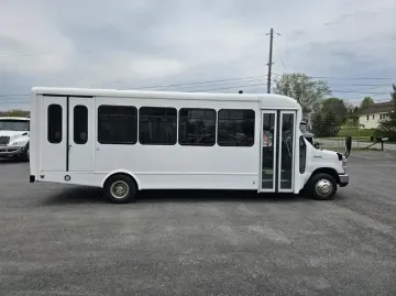 2017 FORD E450 ADA Shuttle Buses