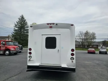 2017 FORD E450 ADA Shuttle Buses