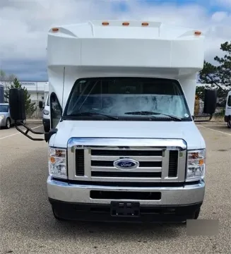 2025 GLAVAL UNIVERSAL ADA Shuttle Buses 