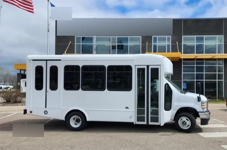 2025 GLAVAL UNIVERSAL ADA Shuttle Buses 