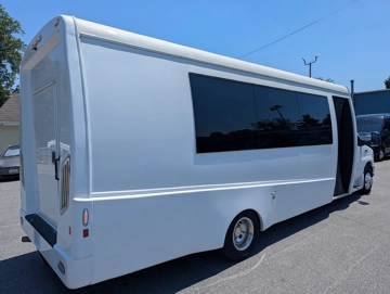Picture of 2019 Ford E450 Shuttle Bus