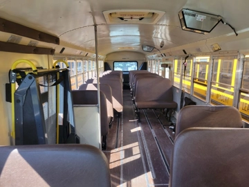 Picture of 2004 INTERNATIONAL RE School Bus