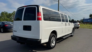 Picture of 2017 CHEVROLET EXPRESS G3500 Passenger Van