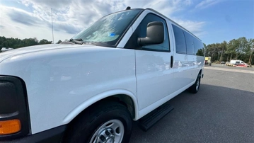 Picture of 2017 CHEVROLET EXPRESS G3500 Passenger Van
