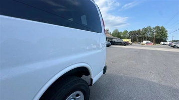 Picture of 2017 CHEVROLET EXPRESS G3500 Passenger Van