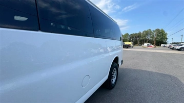 Picture of 2017 CHEVROLET EXPRESS G3500 Passenger Van
