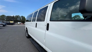 Picture of 2017 CHEVROLET EXPRESS G3500 Passenger Van