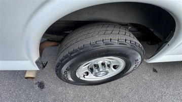 Picture of 2017 CHEVROLET EXPRESS G3500 Passenger Van