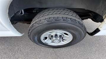 Picture of 2017 CHEVROLET EXPRESS G3500 Passenger Van