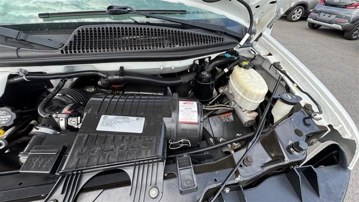 Picture of 2017 CHEVROLET EXPRESS G3500 Passenger Van