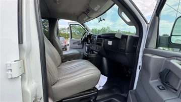 Picture of 2017 CHEVROLET EXPRESS G3500 Passenger Van