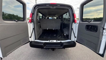 Picture of 2017 CHEVROLET EXPRESS G3500 Passenger Van