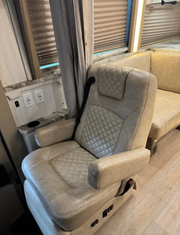 Picture of 2023 Prevost X3 Motorhome