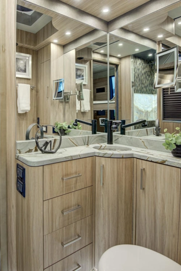 Picture of 2023 Prevost X3-45 Motorhome