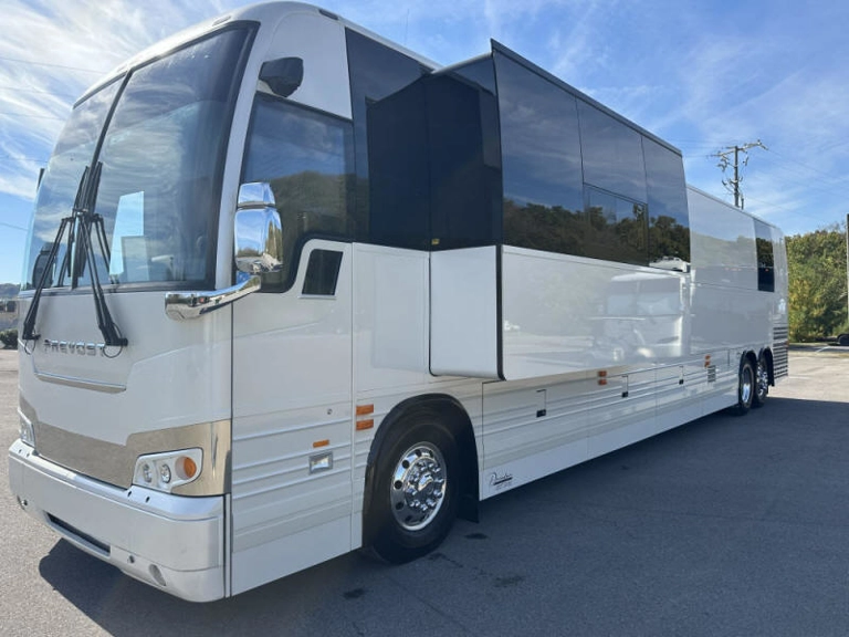Picture of 2022 Prevost X3 Entertainer Motorcoach Conversion