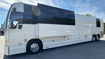 Picture of 2022 Prevost X3 Entertainer Motorcoach Conversion