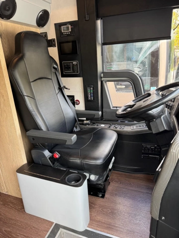 Picture of 2020 Prevost X3 Entertainer Motorhome