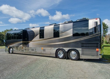 Picture of 2016 Prevost X3 Entertainer Motorhome