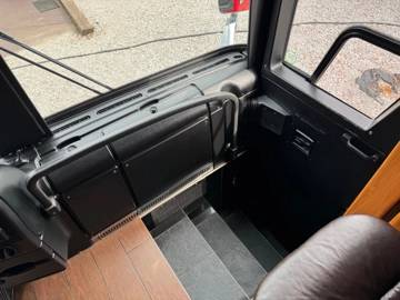 Picture of 2012 Prevost XLII Entertainer Motorhome