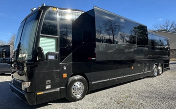 Picture of 2010 Prevost H3-45 Motorcoach Conversion
