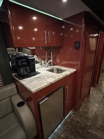 Picture of 2010 Prevost H3-45 Motorcoach Conversion