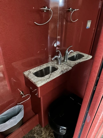 Picture of 2010 Prevost H3-45 Motorcoach Conversion