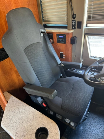 Picture of 2010 Prevost XLII Entertainer Motorcoach Conversion
