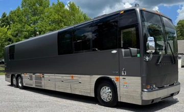 Picture of 2009 Prevost XLII Entertainer Motorcoach