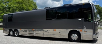 Picture of 2009 Prevost XLII Entertainer Motorcoach
