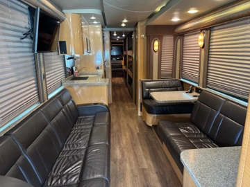 Picture of 2009 Prevost XLII Entertainer Motorcoach