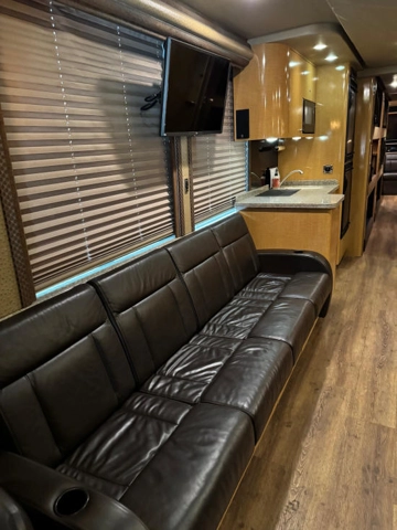 Picture of 2009 Prevost XLII Entertainer Motorcoach