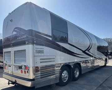 Picture of 2009 Prevost XLII Entertainer Bus Motorhome