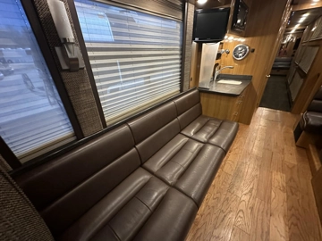 Picture of 2009 Prevost XLII Entertainer Bus Motorhome
