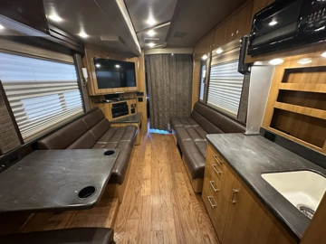 Picture of 2009 Prevost XLII Entertainer Bus Motorhome