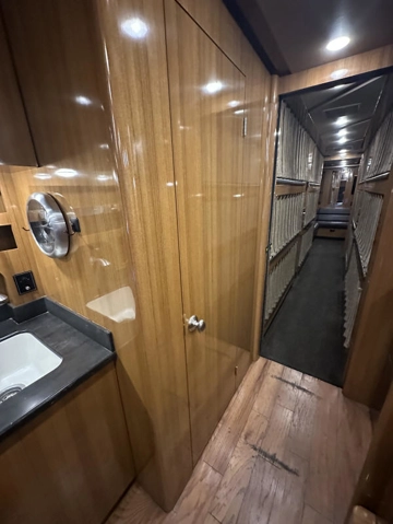 Picture of 2009 Prevost XLII Entertainer Bus Motorhome