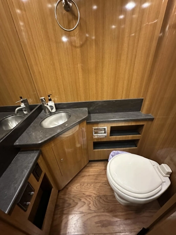 Picture of 2009 Prevost XLII Entertainer Bus Motorhome