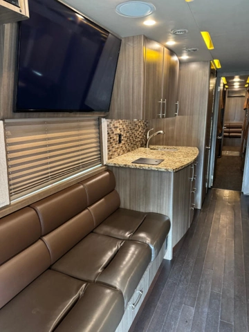 Picture of 2008 Prevost Entertainer Motorcoach Conversion