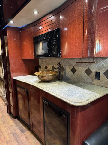 Picture of 2007 Prevost Entertainer Motorcoach