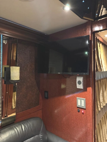 Picture of 2007 Prevost Entertainer Motorcoach