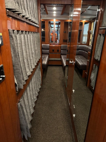 Picture of 2005 Prevost XLII Entertainer Motorcoach