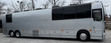 Picture of 2005 Prevost XLII Entertainer Motorcoach Conversion