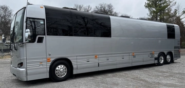 Picture of 2005 Prevost XLII Entertainer Motorcoach Conversion