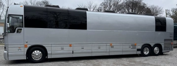 Picture of 2005 Prevost XLII Entertainer Motorcoach Conversion