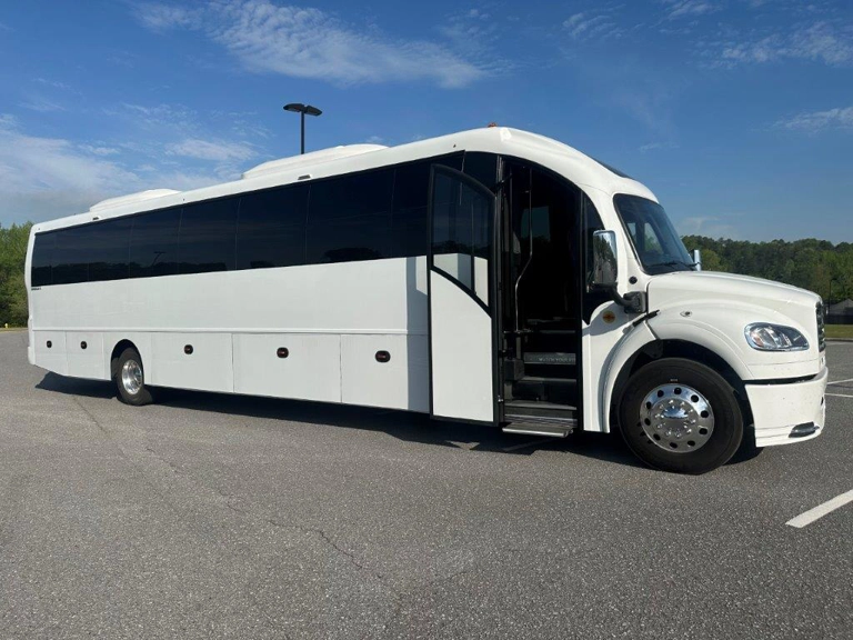 Picture of 2026 Freightliner Summit XL Coach Bus