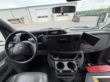 Picture of 2018 Ford E450 Shuttle Bus