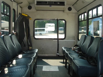 Picture of 2001 Ford E-350 ADA Shuttle Bus