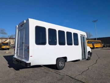 Picture of 2025 Chevrolet Diamond Shuttle Bus